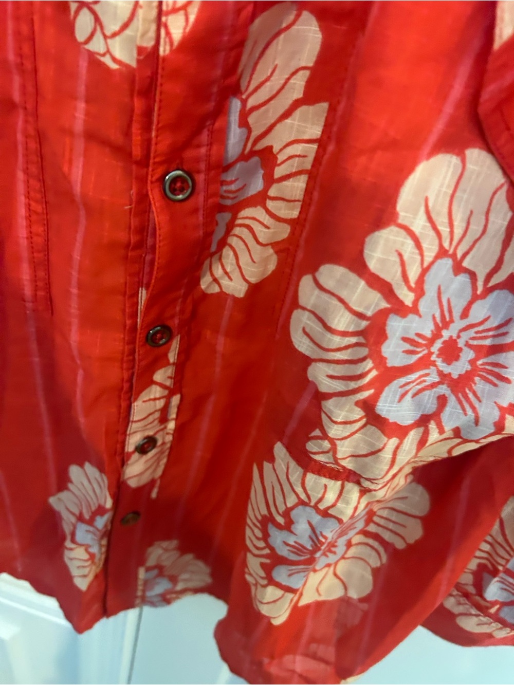 Free People We The Free Hidden Flower Camo Shirt NWT Red Floral Oversized Large - Picture 6 of 6
